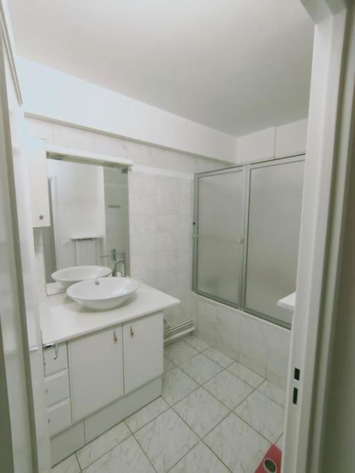 Mon Superbe Appartement Аржантей Экстерьер фото